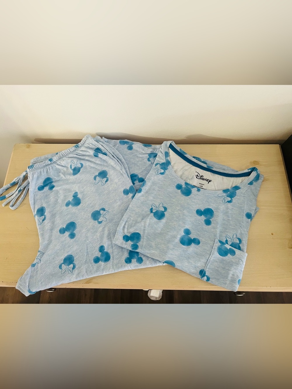 Disney Light Blue Minnie Pattern Woman Pajama Set fits XL